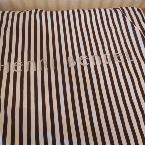 Authentic Henri Bendel Large Bag & Cover - Picture 3 of 8